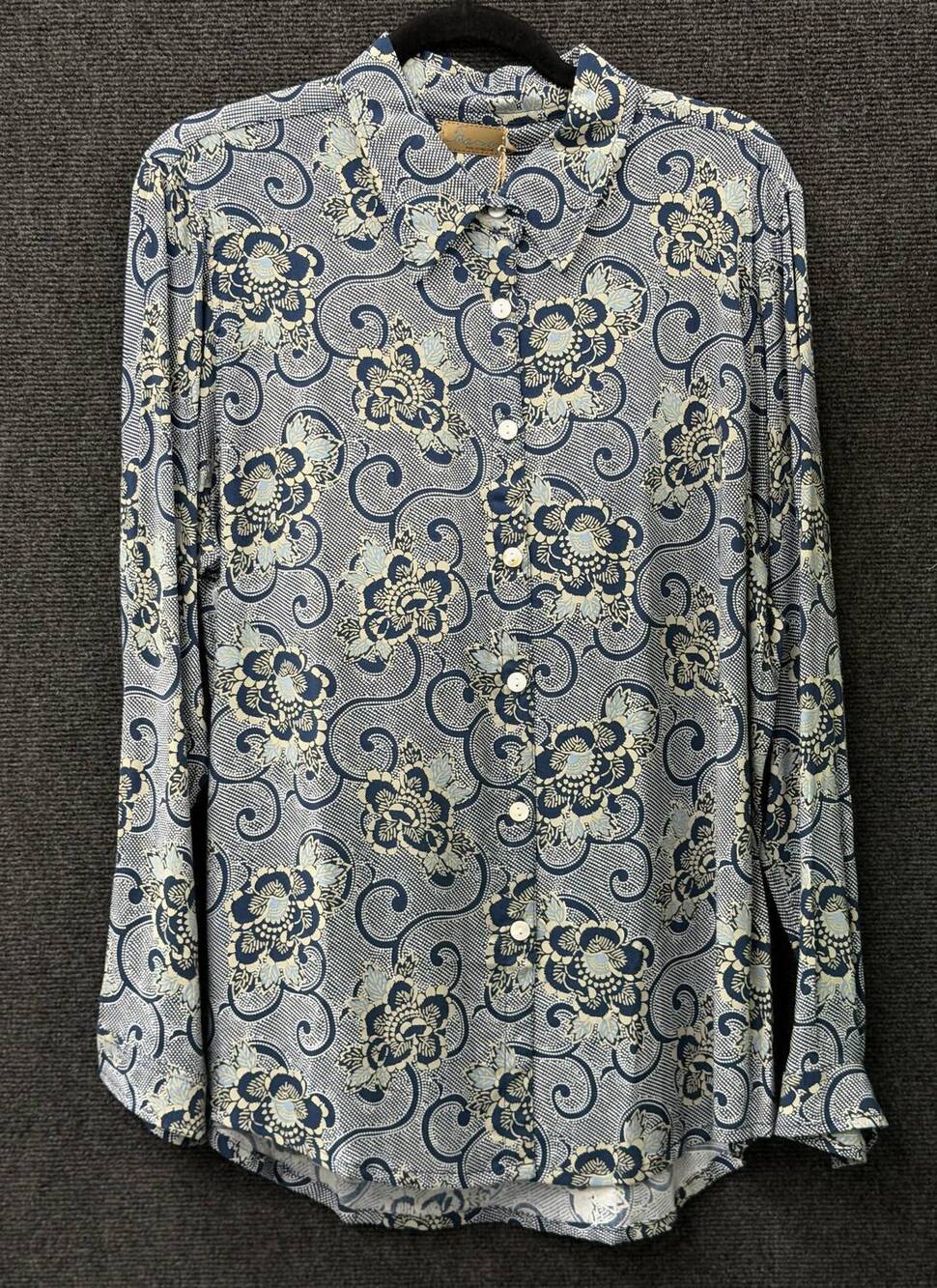 NEW SKEMO women's batik long sleeve shirt in indigo